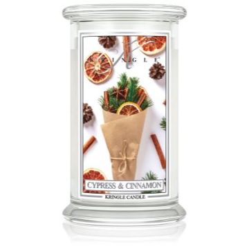 Kringle Candle Cypress & Cinnamon lumânare parfumată