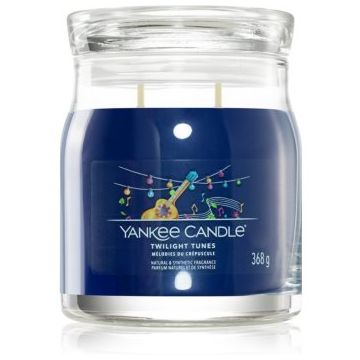 Yankee Candle Twilight Tunes lumânare parfumată Signature